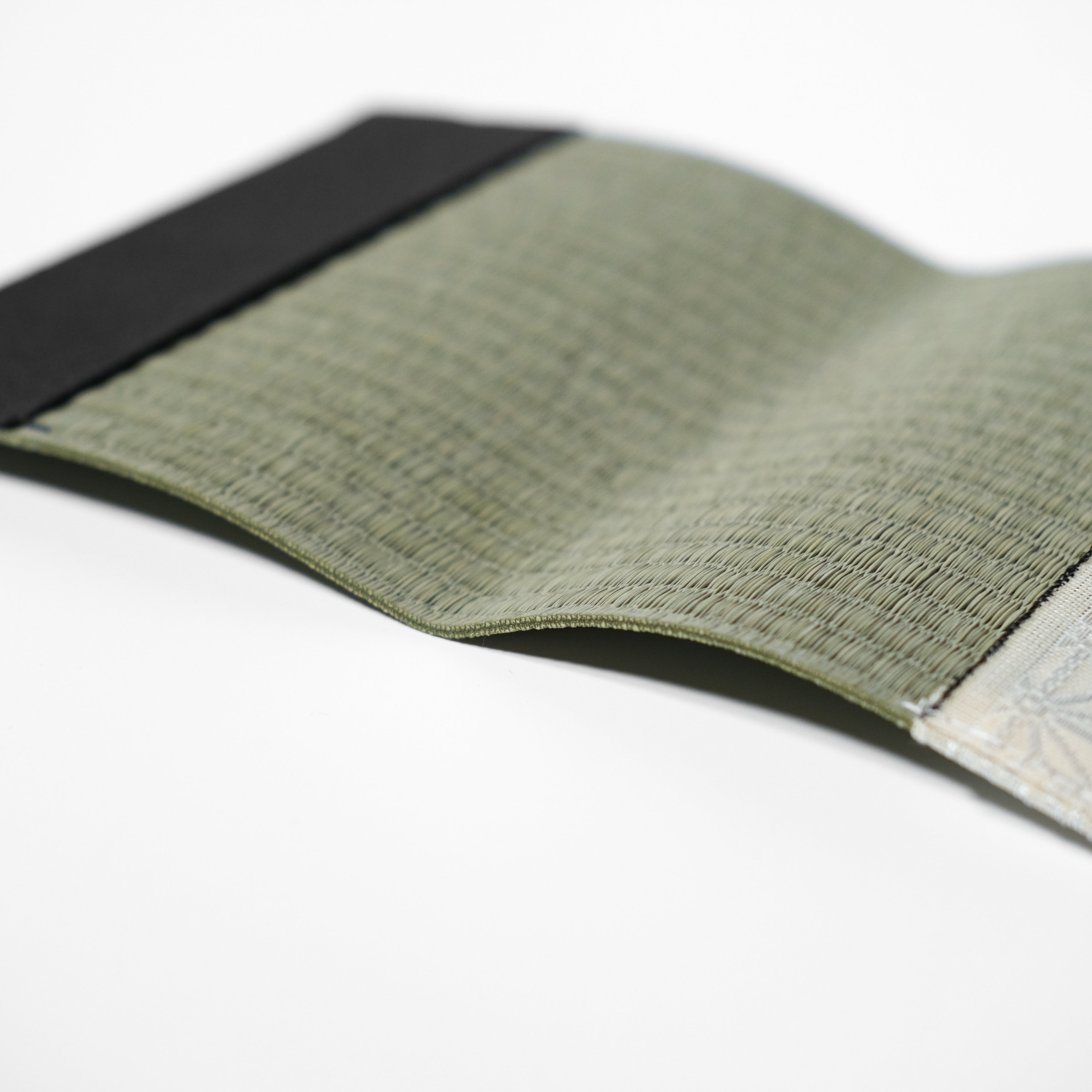 IGUSA BOOK COVER(White)