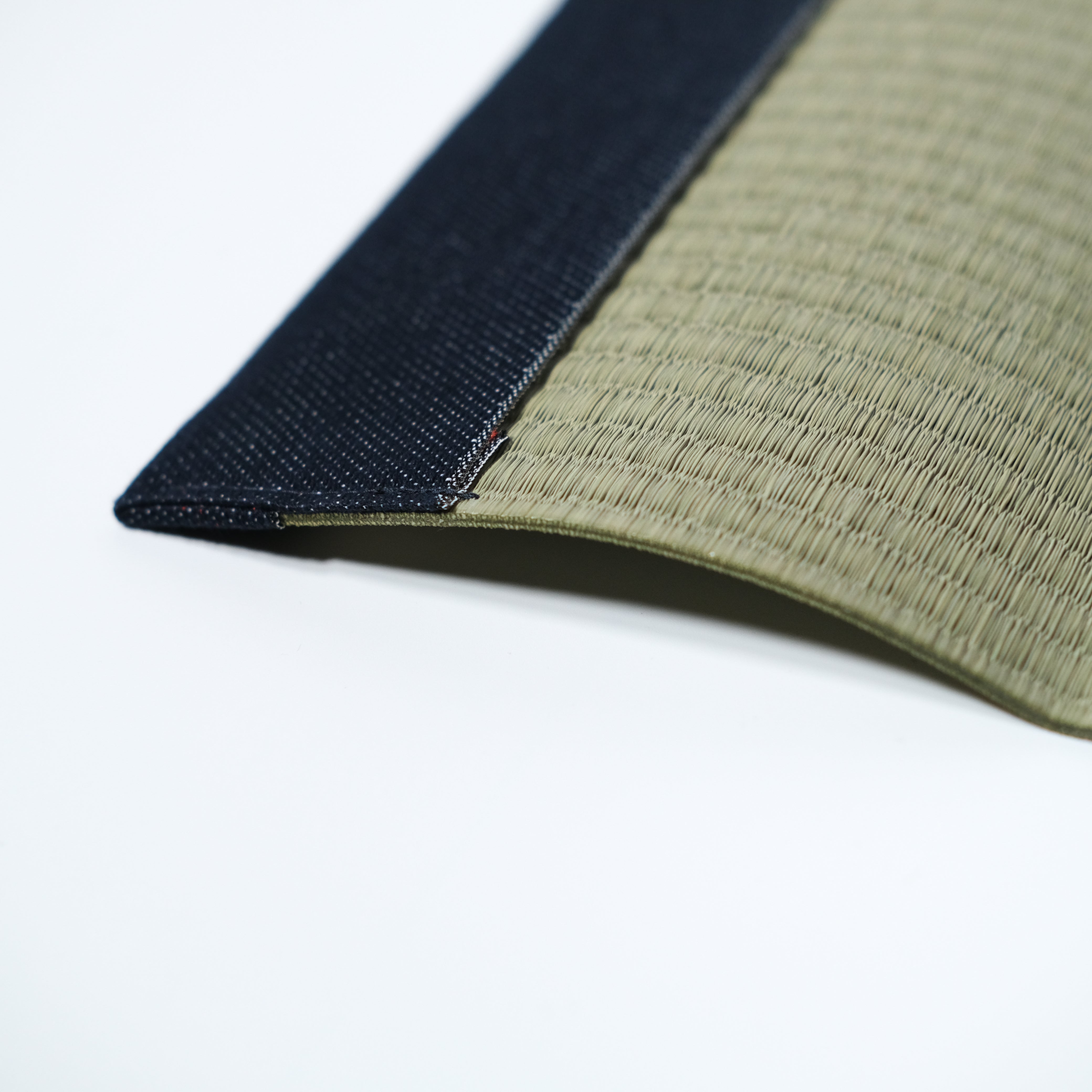 IGUSA BOOK COVER(White)