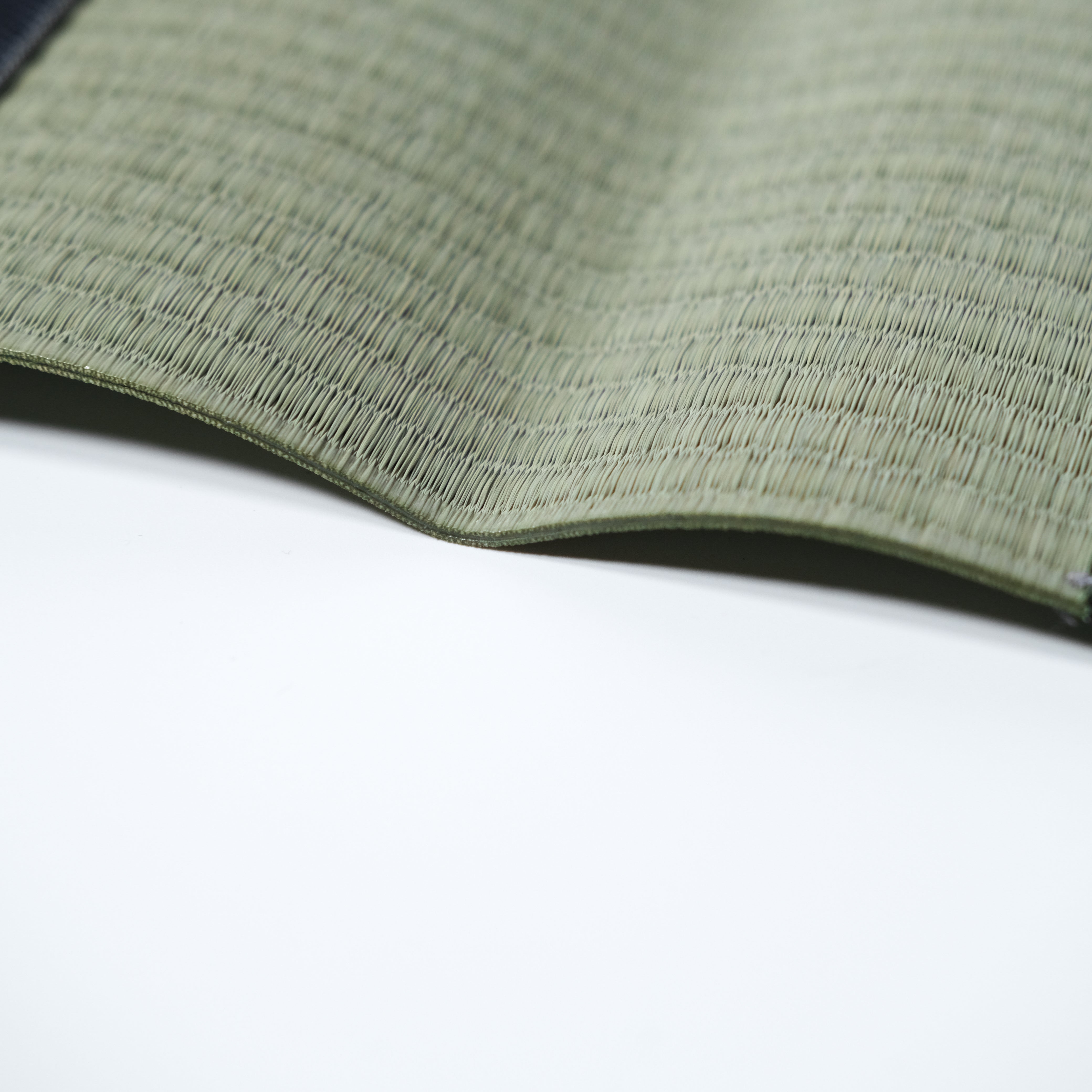 IGUSA BOOK COVER(White)