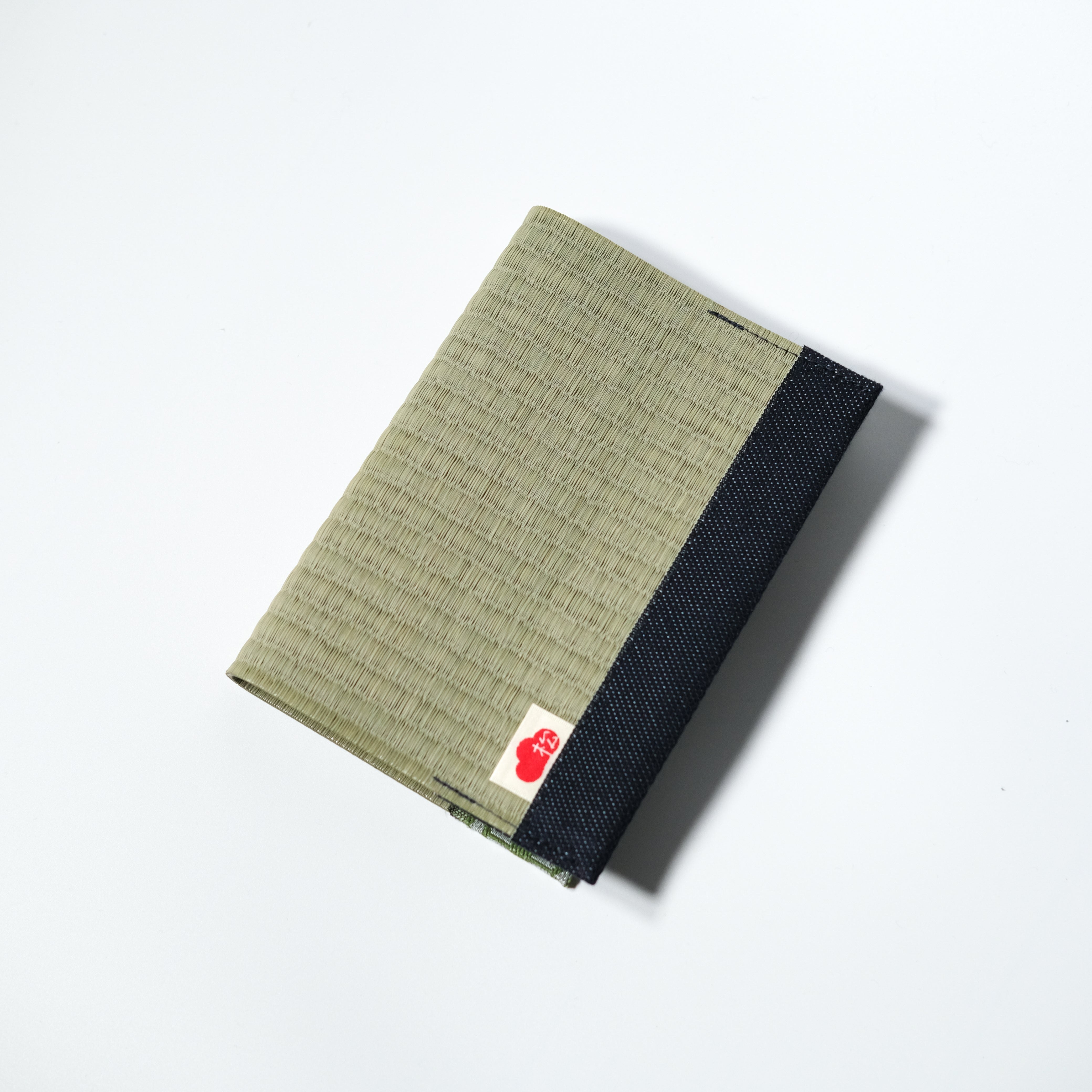 IGUSA BOOK COVER(White)