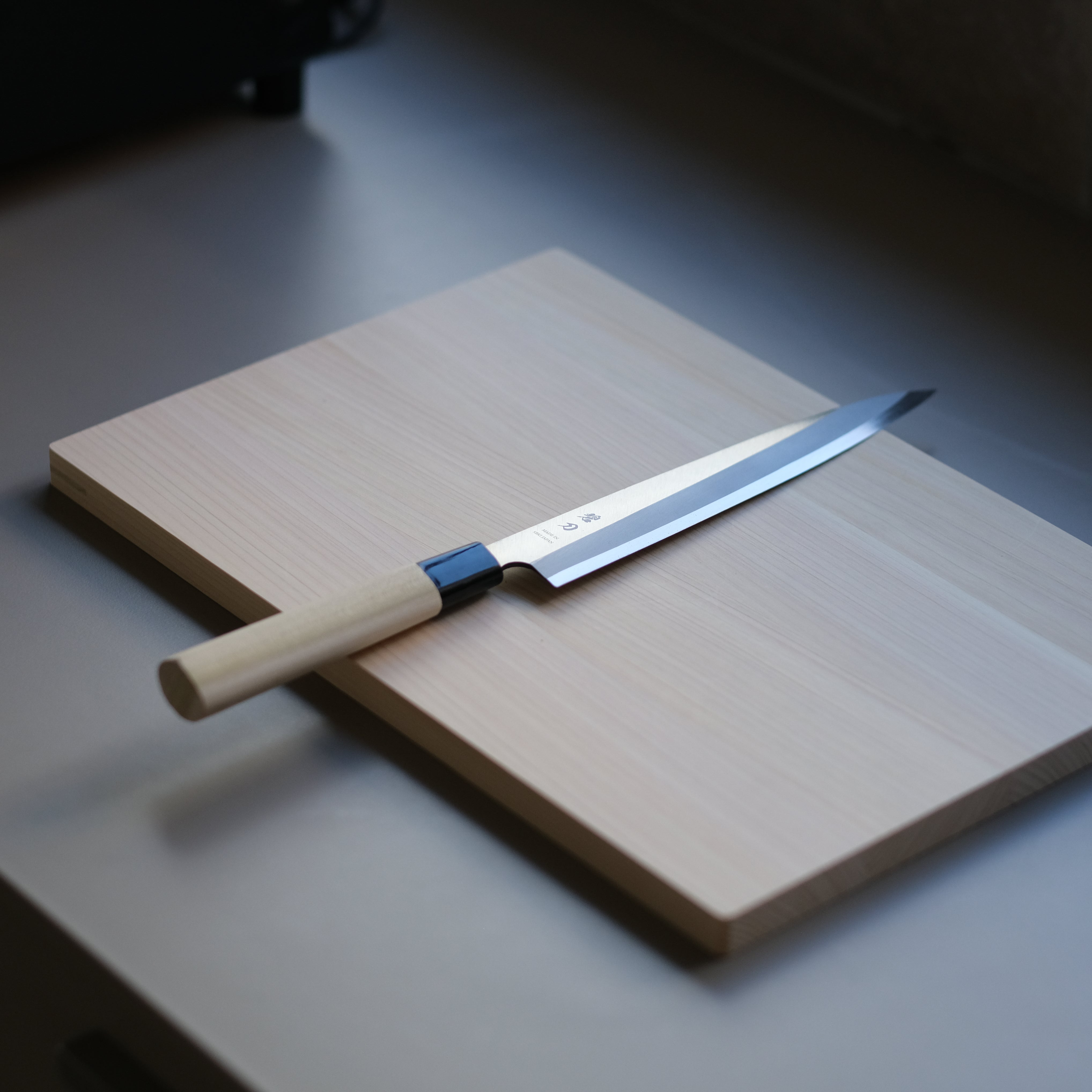 aoba Carbon Steel Yanagiba Knife – Magnolia Wood Handle