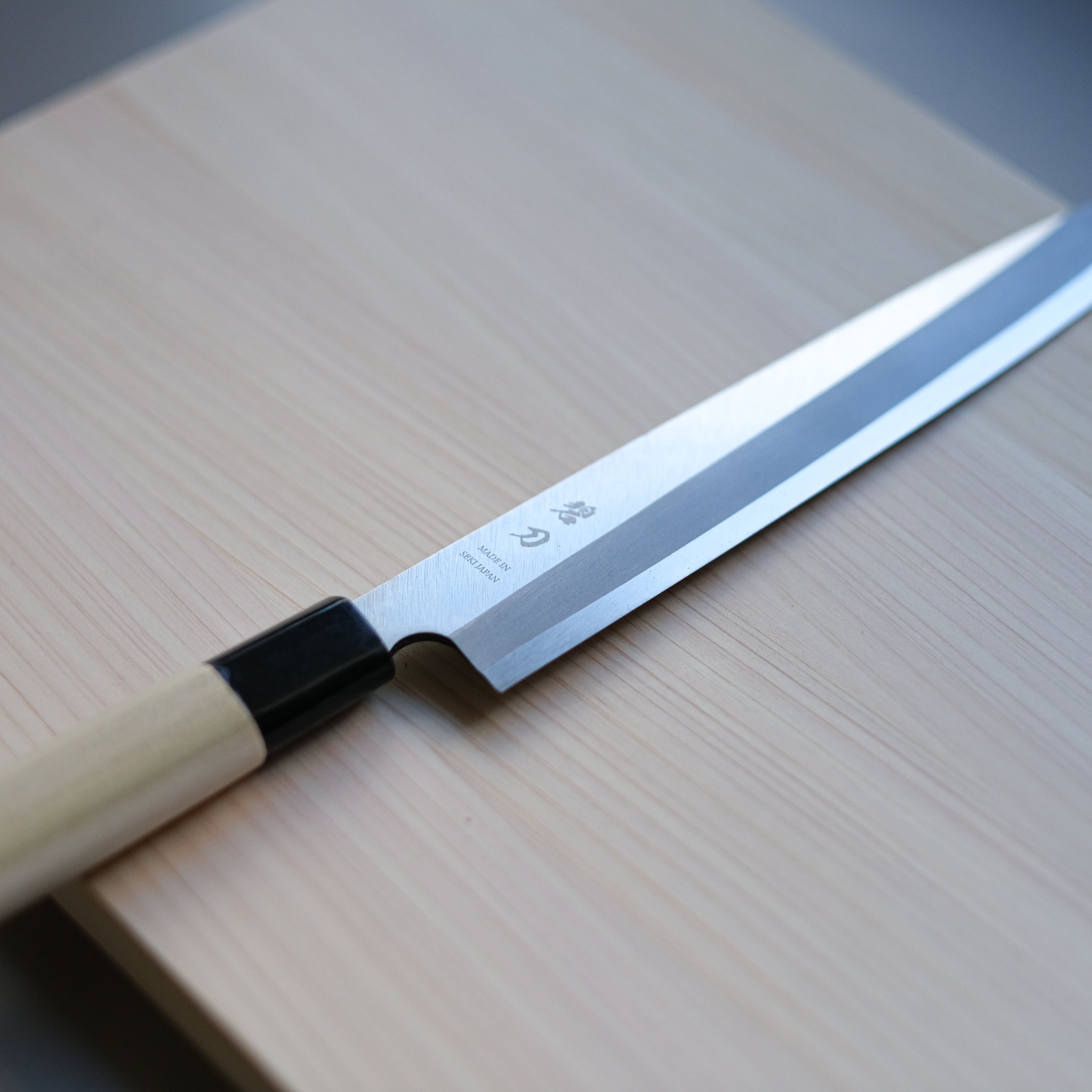 aoba Carbon Steel Yanagiba Knife – Magnolia Wood Handle