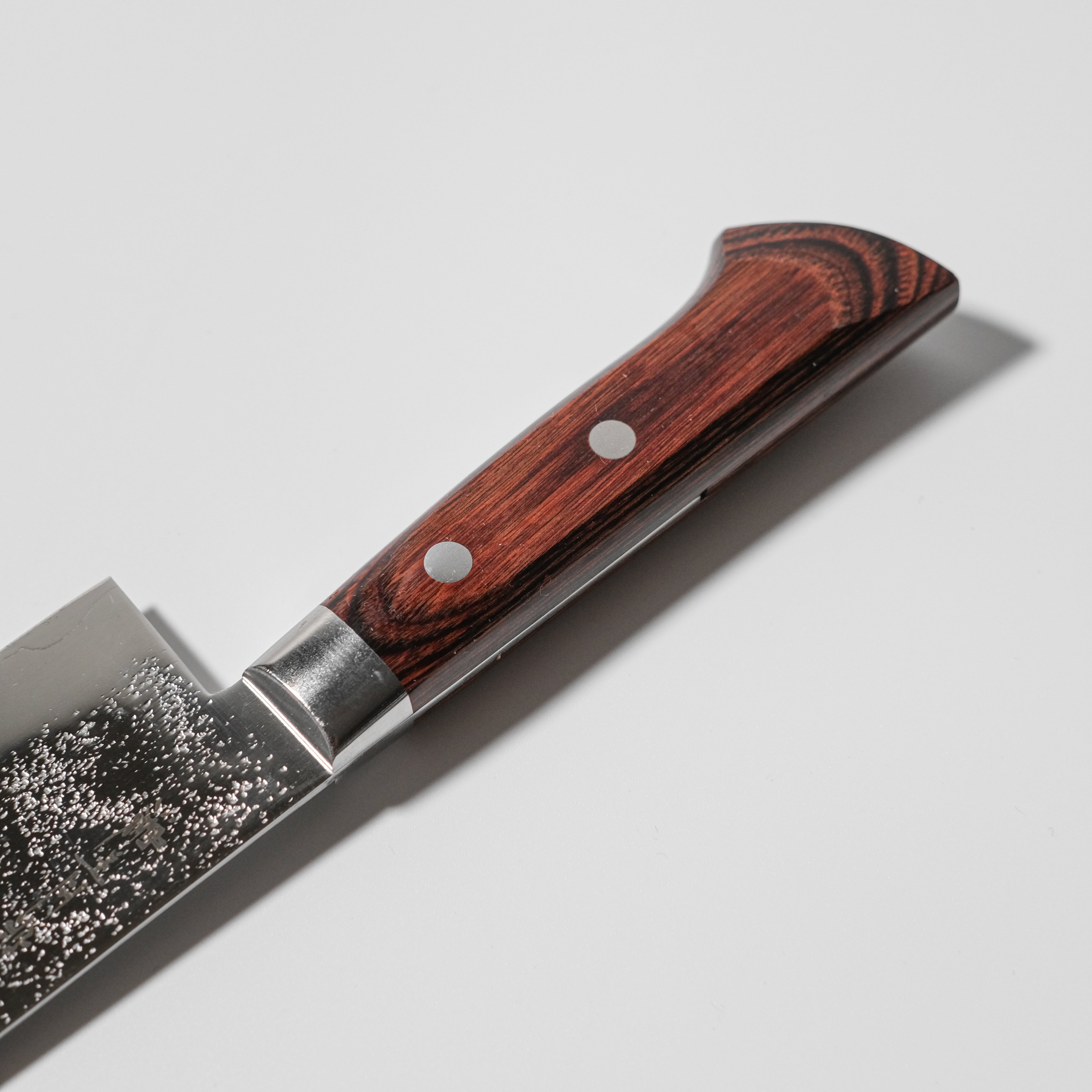 Nōshū Masamune Warikomi Steel Santoku Knife – Nashiji 8A (Brown Handle)