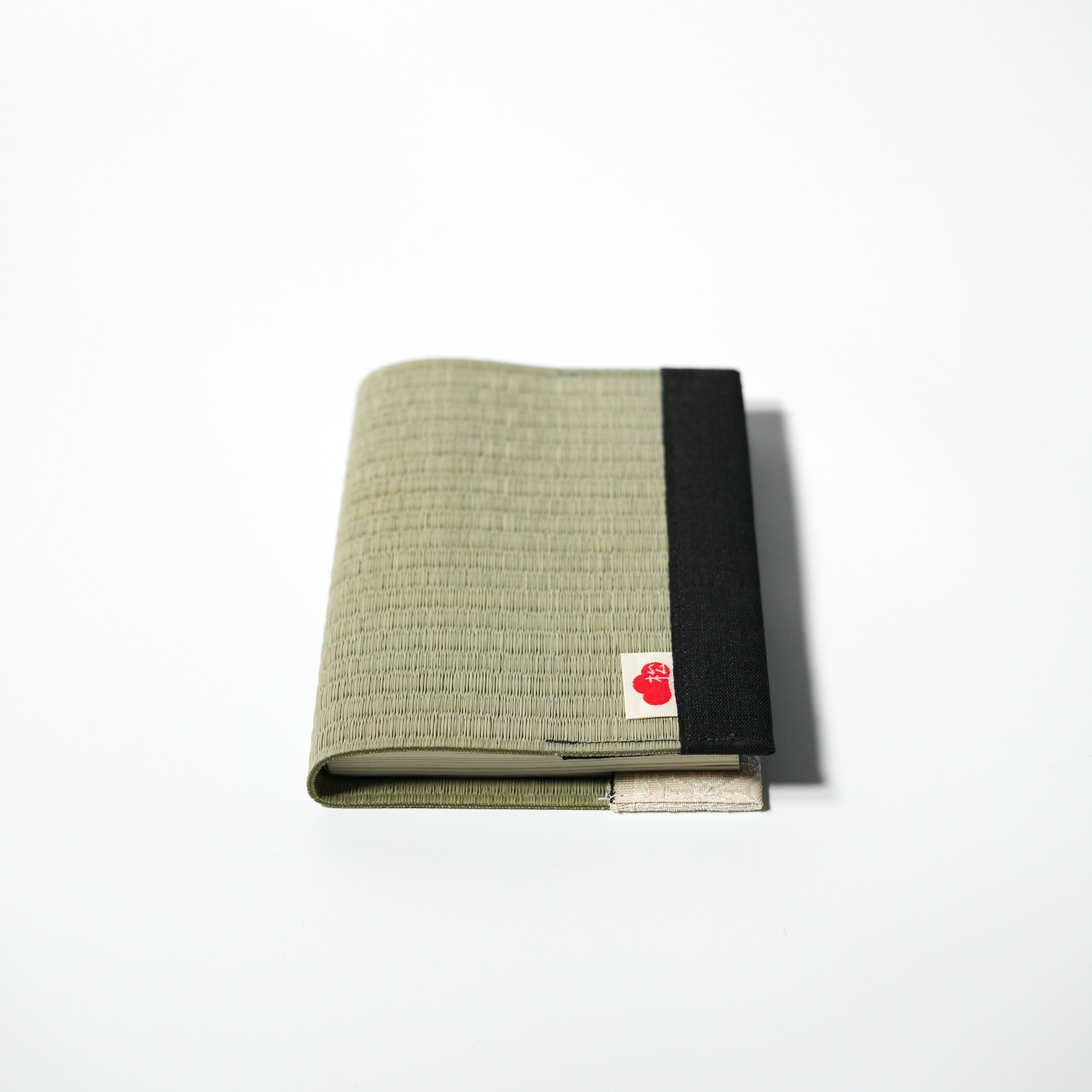 IGUSA BOOK COVER(White)